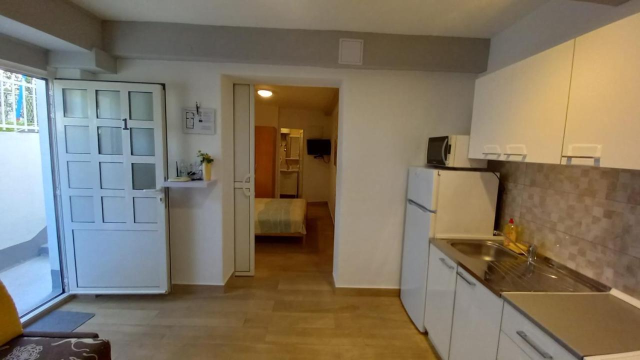 Apartman Marta Подстрана Екстериор снимка