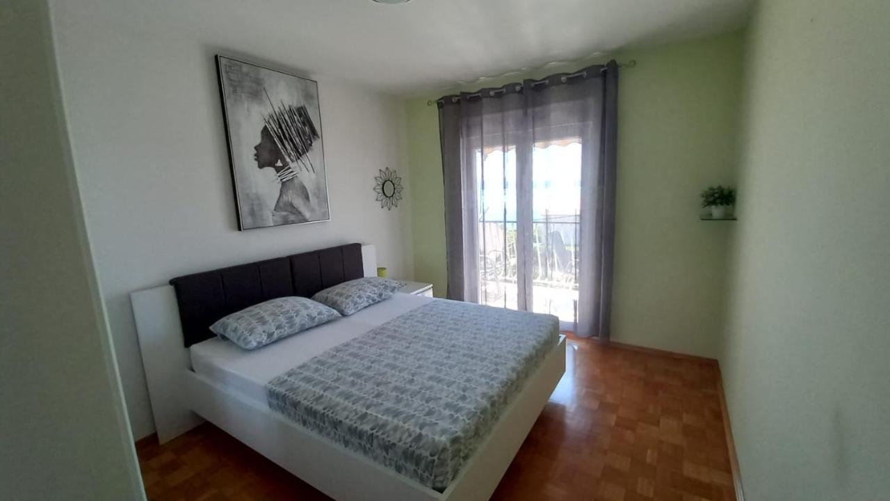 Apartman Marta Подстрана Екстериор снимка