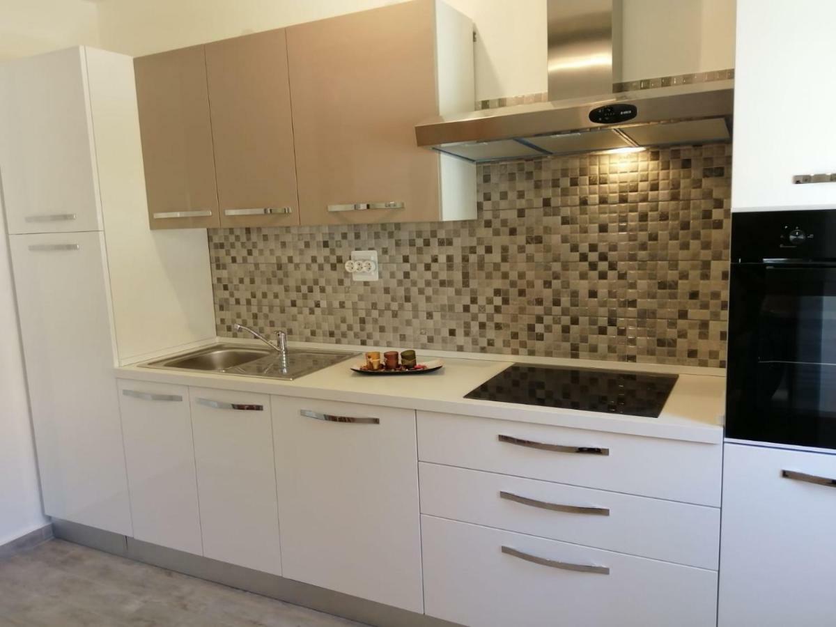 Apartman Marta Подстрана Екстериор снимка